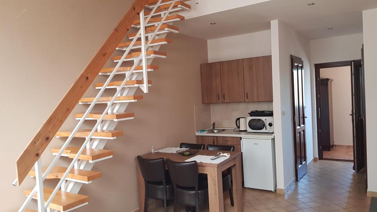 Végvár Delux apartman Gyula Extérieur photo