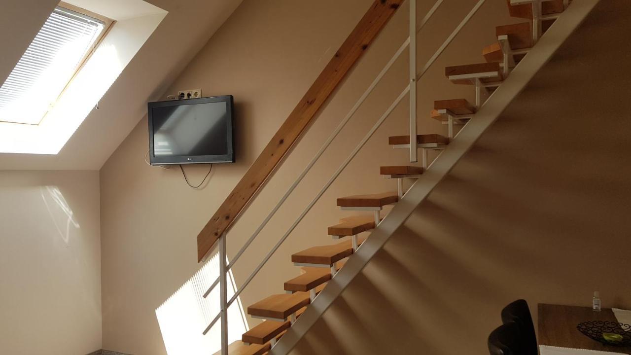 Végvár Delux apartman Gyula Extérieur photo