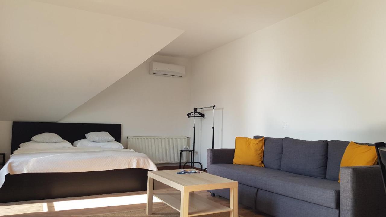 Végvár Delux apartman Gyula Extérieur photo