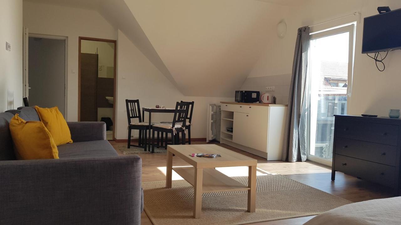 Végvár Delux apartman Gyula Extérieur photo